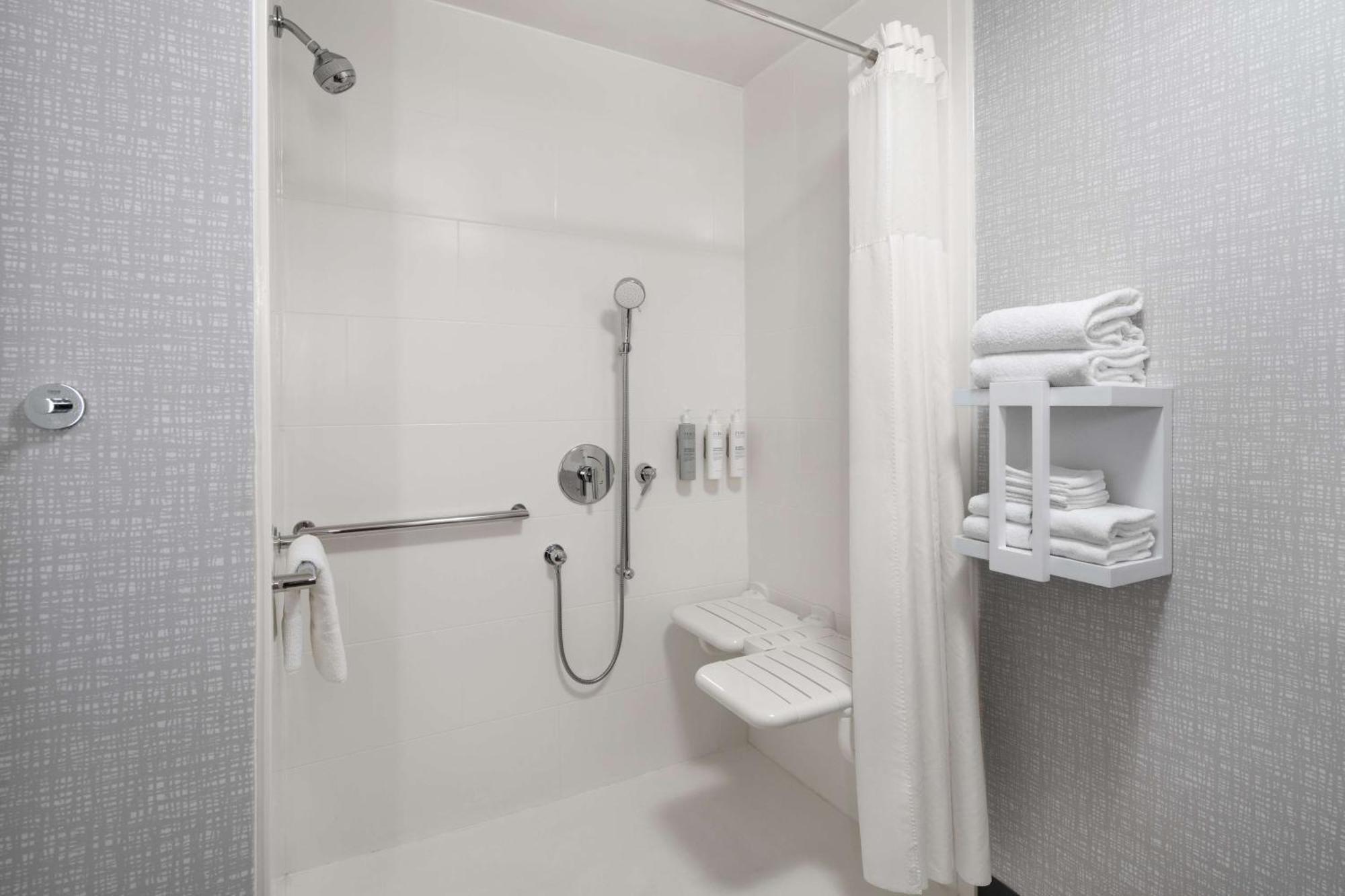 Hampton Inn Roanoke/Hollins - I-81 Dış mekan fotoğraf