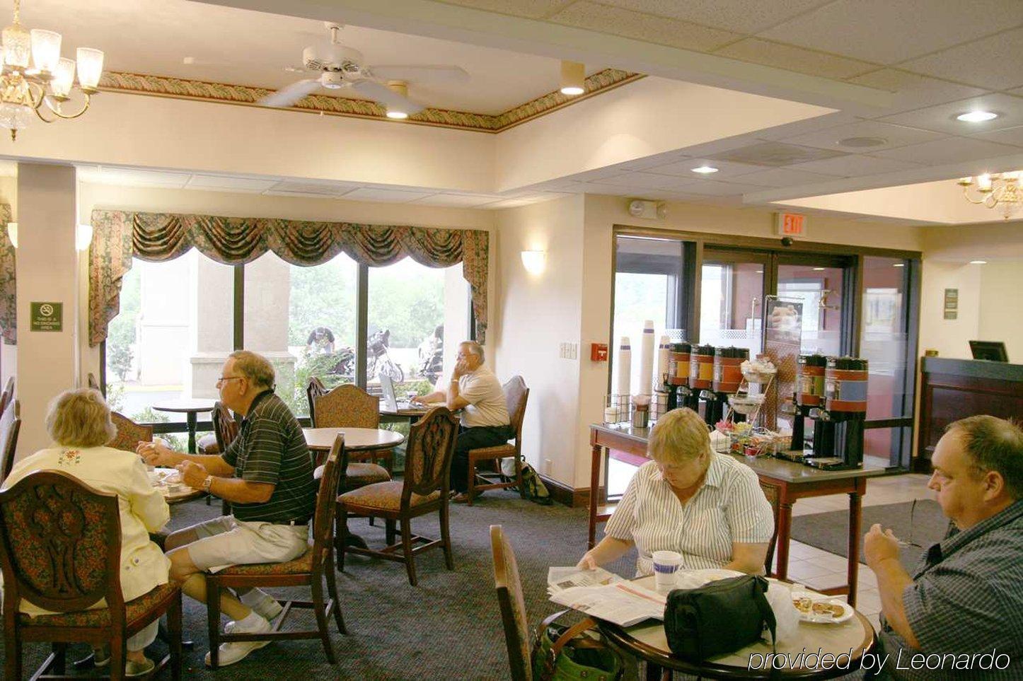 Hampton Inn Roanoke/Hollins - I-81 Restoran fotoğraf
