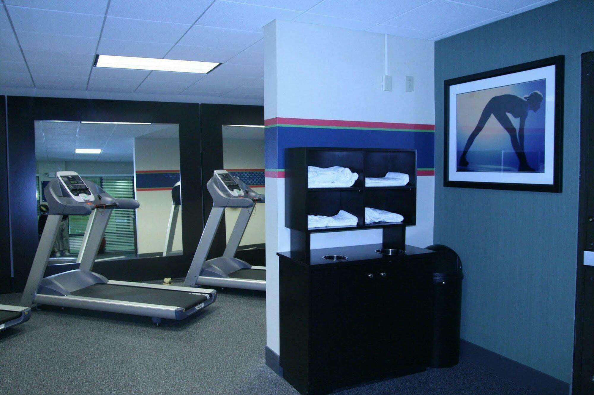 Hampton Inn Roanoke/Hollins - I-81 Konforlar fotoğraf